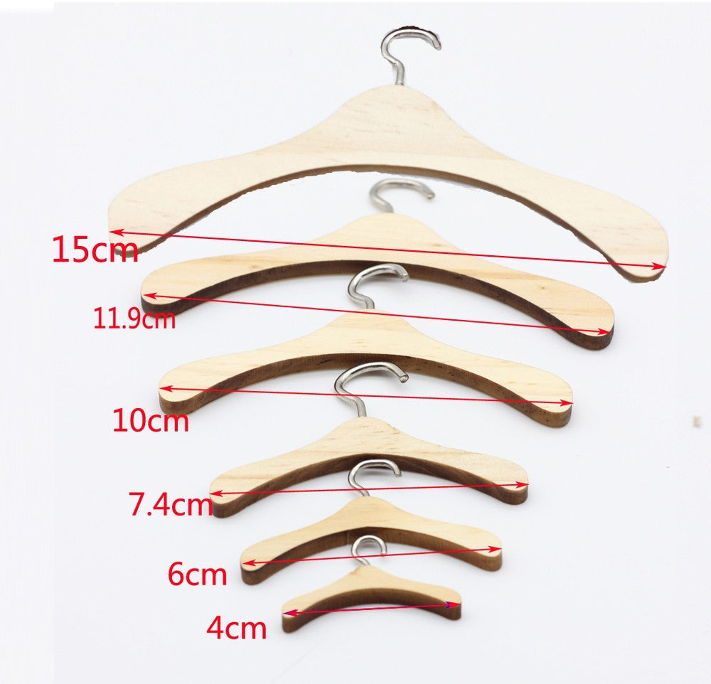 Labubu Doll Clothes Hanger - Solid Wood for 4cm to 15cm Dolls