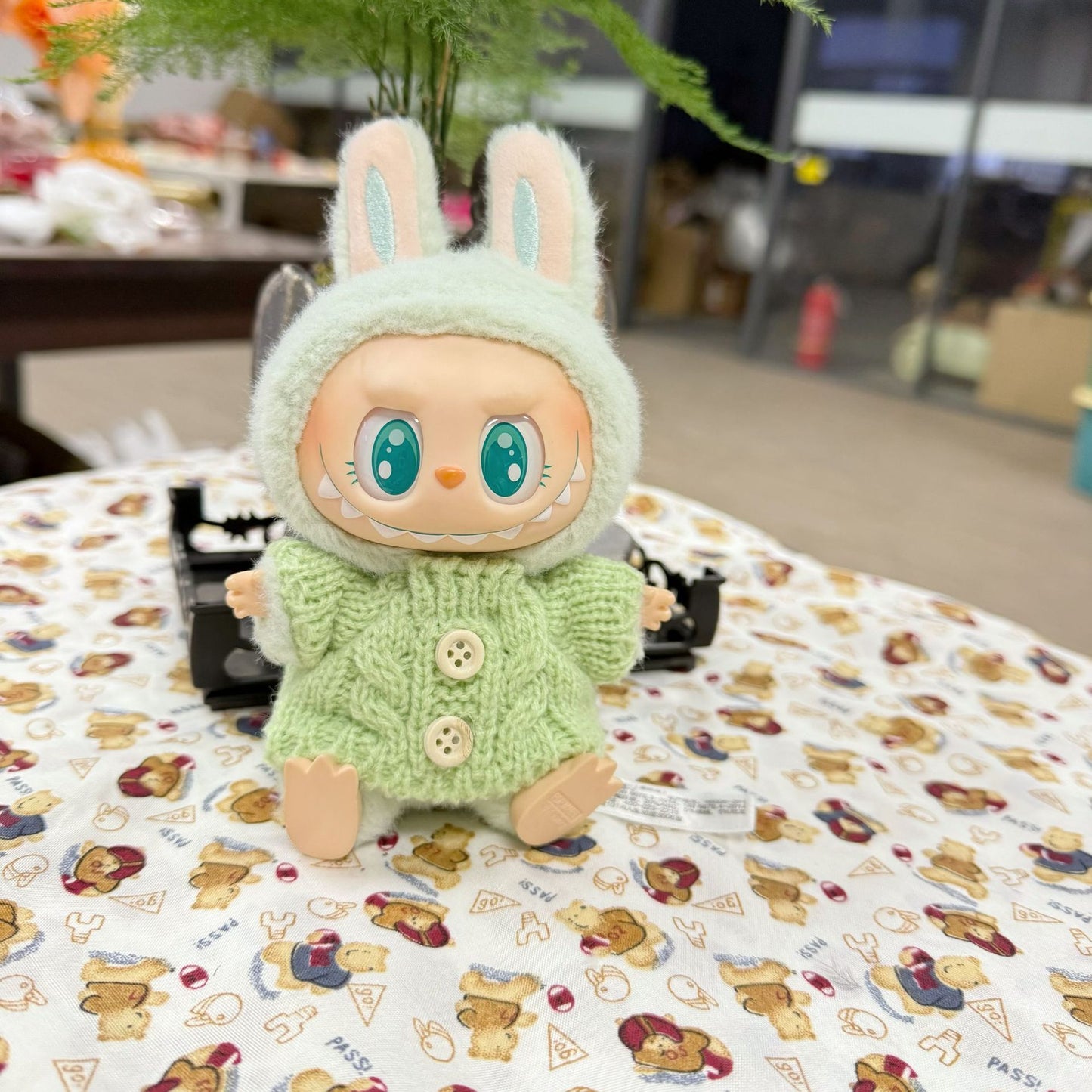 MACARO Rab Cloth Pendant Clothes Spring Fresh Green Sweater Frog Hair Hoop suit LABUBU Doll