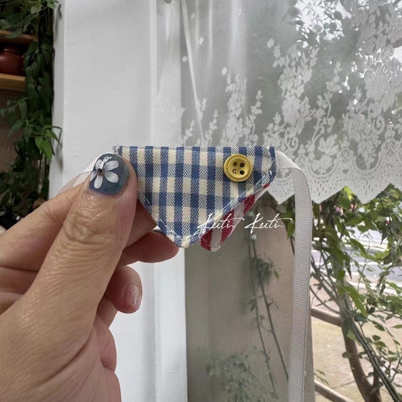 Labubu Doll Winter Scarf - Warm & Stylish Accessory for Vinyl Dolls