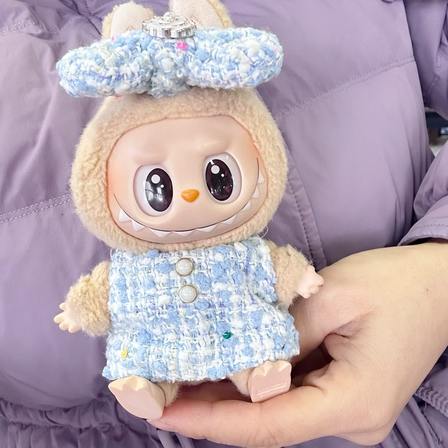 The first and second generation of blind box cloth doll clothes key chain LABUBU skirt heavy-duty vest-style blue fragrant style skirt