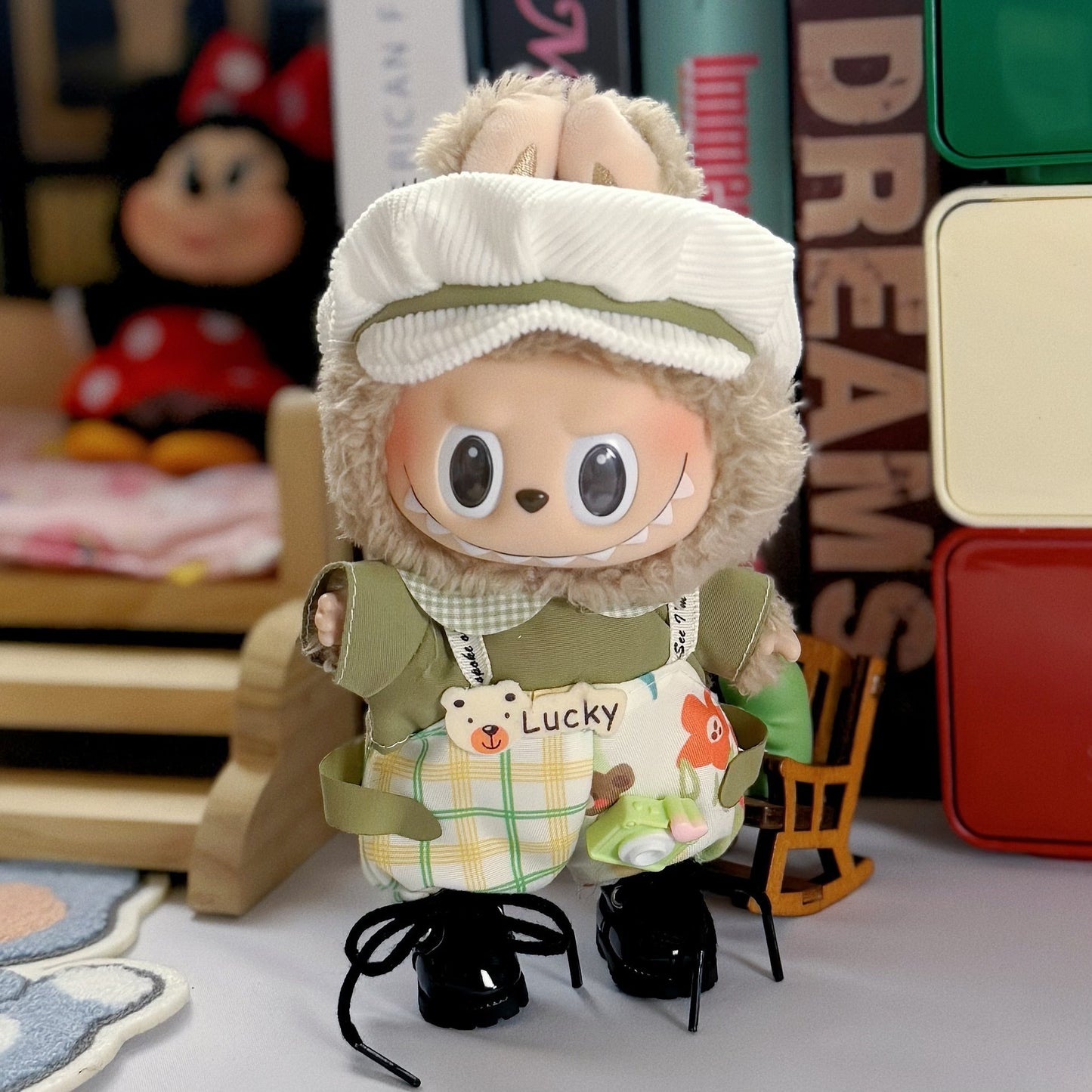 Labubu Baby Clothes First and Second Generation Rubber Blind Box Pendant Universal Wear Labubu Clothes Bottle Bib Pants Set Cute