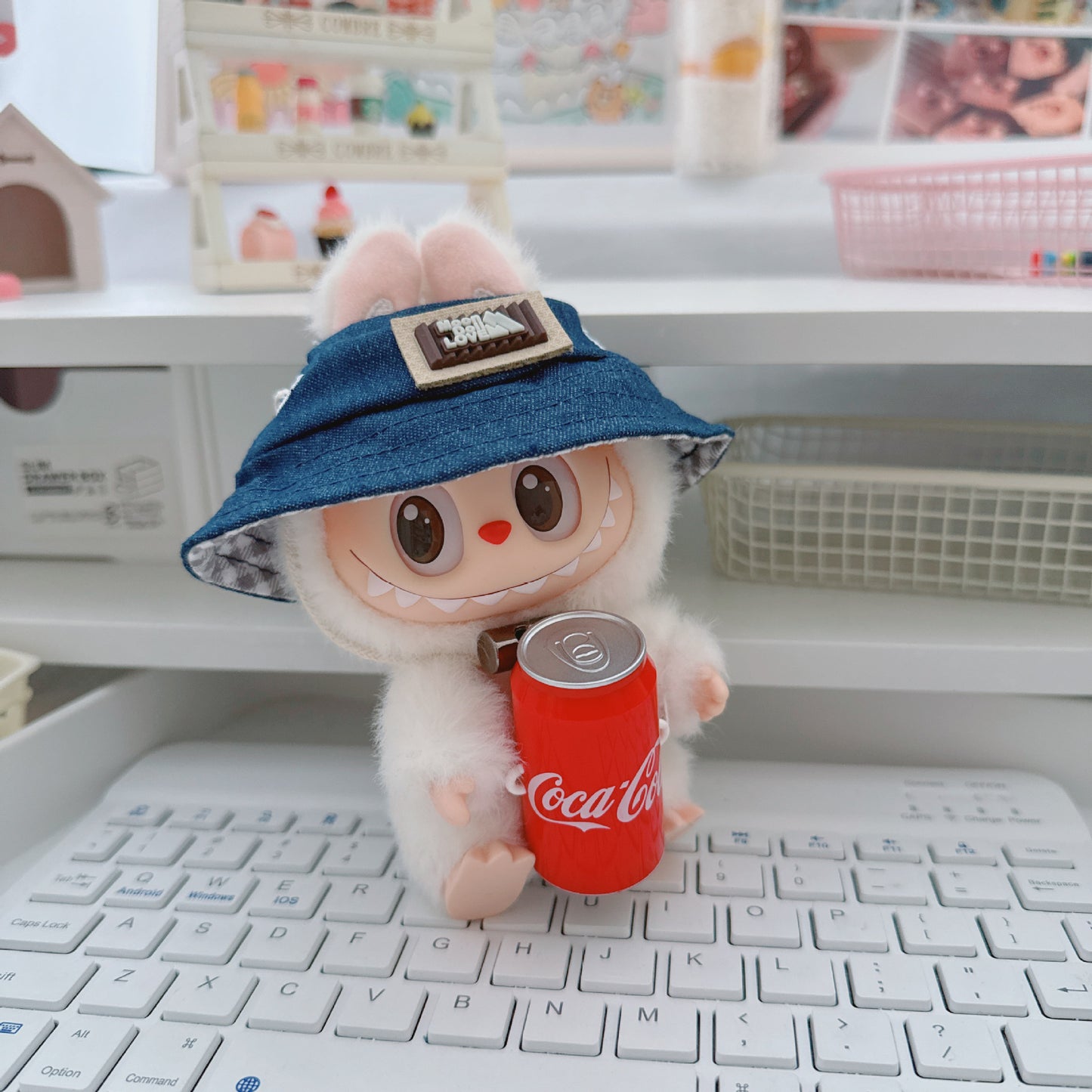 Labubu Doll Outfit - Stylish Denim Overalls & Checkered Bucket Hat for 17cm & 10cm Labubu