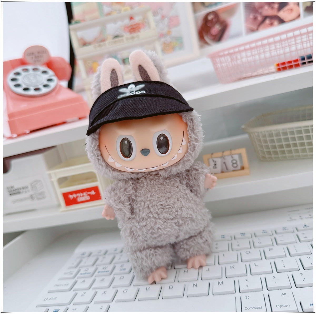 Labubu Doll Outfit - Stylish Denim Overalls & Checkered Bucket Hat for 17cm & 10cm Labubu