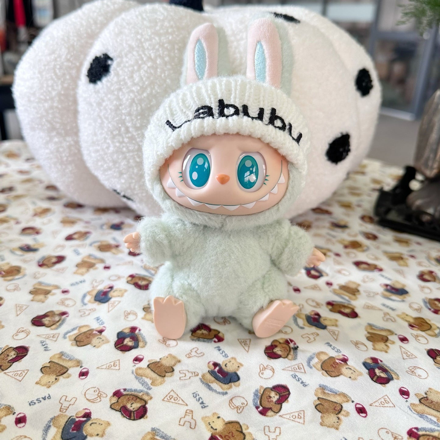 Labubu Doll Outfit Set - Knitted Hat & Sweater for 1st & 2nd Gen