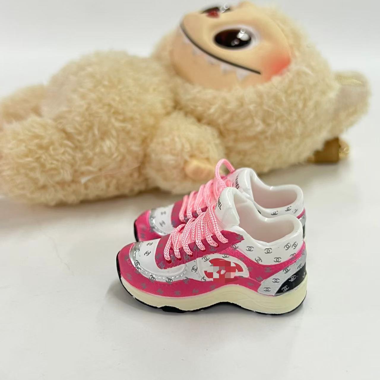 Labubu Plush Doll Clothes 17cm Plush Vinyl Doll Bag Hanging Replacement Shoe Model Pendant Blind Box