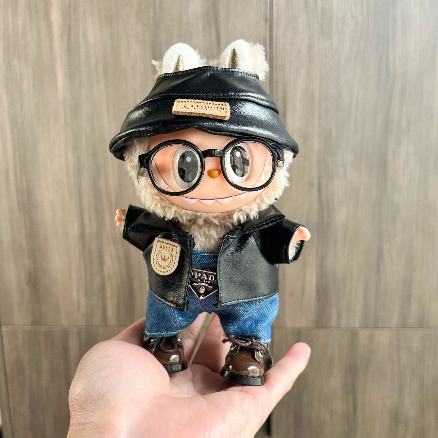 A generation of 17cm cloth baby clothes one or two generations of labubu blind box pendant clothes with replacement suit