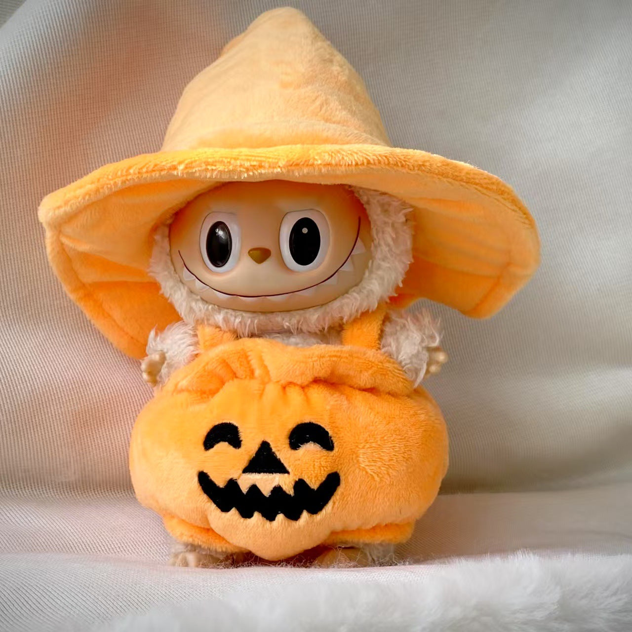 17cm Generation II Labubu Pendant Christmas Cloak Labubu Christmas Clothes Halloween Day Doll Clothes