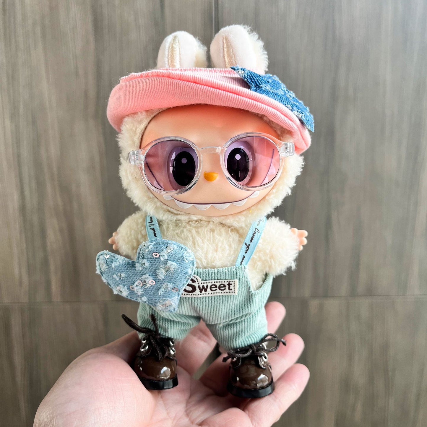 A generation of 17cm cloth baby clothes one or two generations of labubu blind box pendant clothes with replacement suit