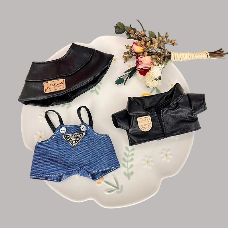 Wholesale labubu labubo baby clothes 17cm blind box pendant one or two generations of baby clothes suit a generation of hair