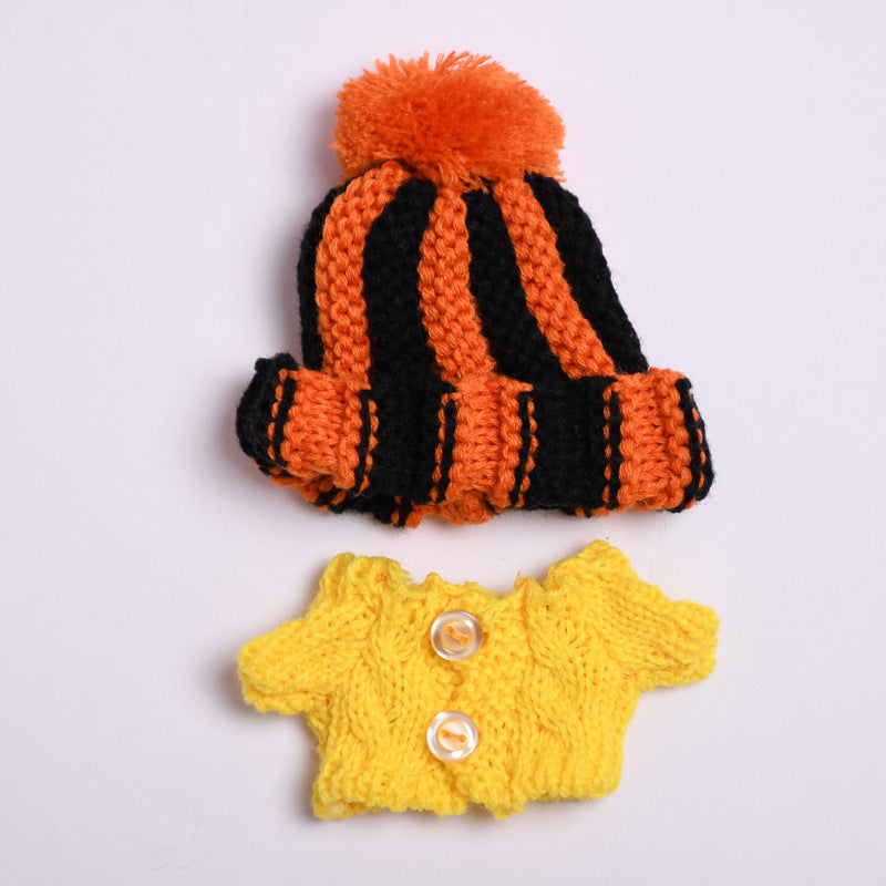 Labubu Doll Winter Outfit - White Sweater & Smiley Wool Hat for 17cm Pendant