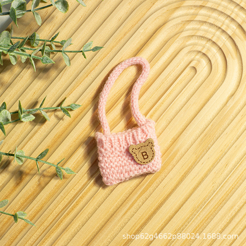 Labubu Baby Clothes First, Second, and Third Generation Rubber Blind Box Pendant Universal Wear Labubu Clothes Baby Bottle Bib Pants Set Cute
