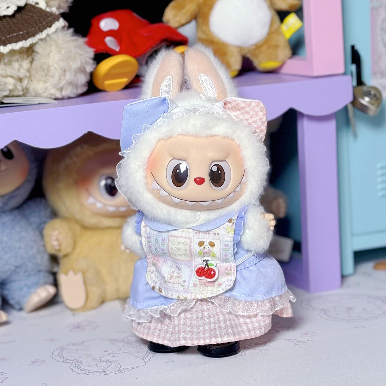 Labubu Baby Clothes First and Second Generation Rubber Blind Box Pendant Universal Wear Labubu Clothes Bottle Bib Pants Set Cute
