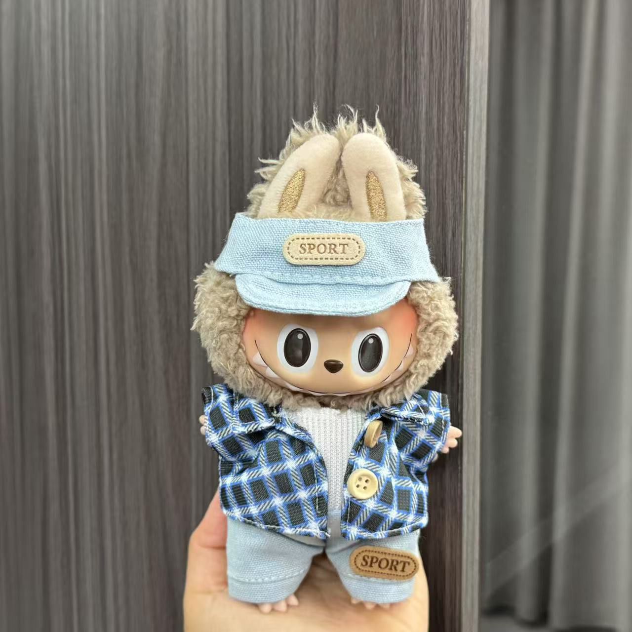 Wholesale labubu doll 17cm pendant one or two generation vinyl plush doll with suit for clothes