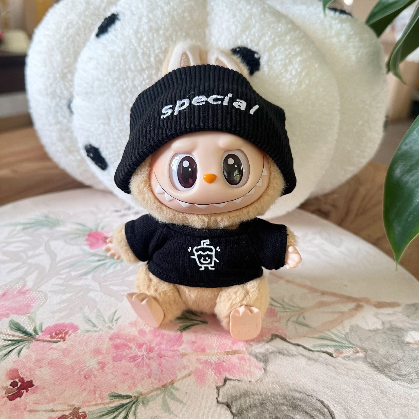 Labubu Doll Outfit Set - Knitted Hat & Sweater for 1st & 2nd Gen