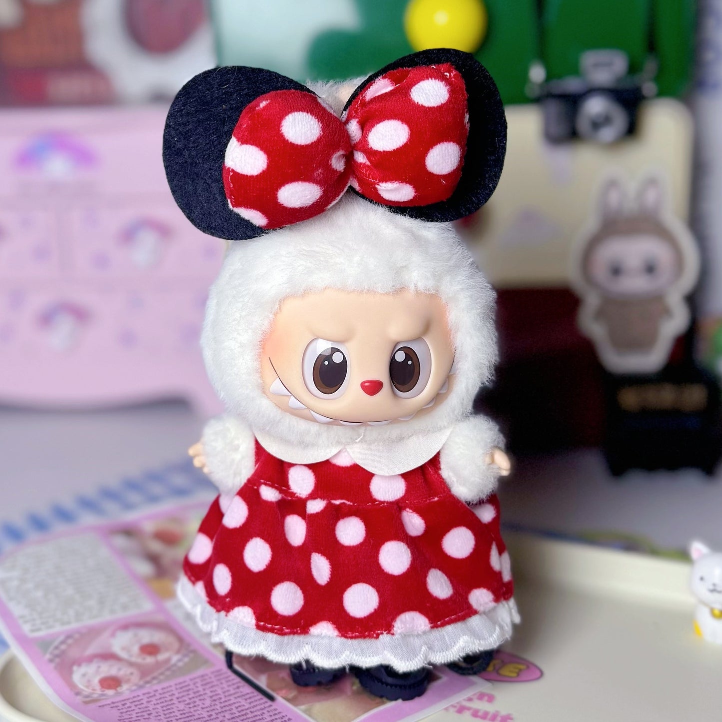 Labubu Baby Clothes First and Second Generation Rubber Blind Box Pendant Universal Wear Labubu Clothes Bottle Bib Pants Set Cute