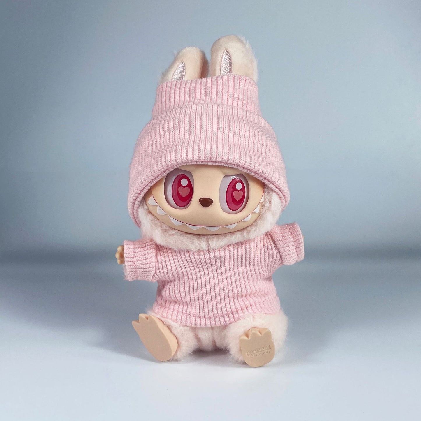 LABUBU17cm pendant tide brand doll clothes wearing tirab cloth 15cm sitting party printable big logo clothes