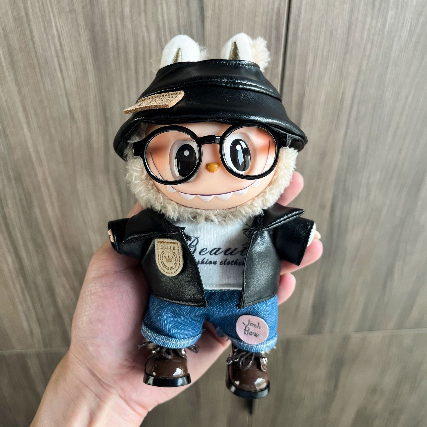 A generation of 17cm cloth baby clothes one or two generations of labubu blind box pendant clothes with replacement suit