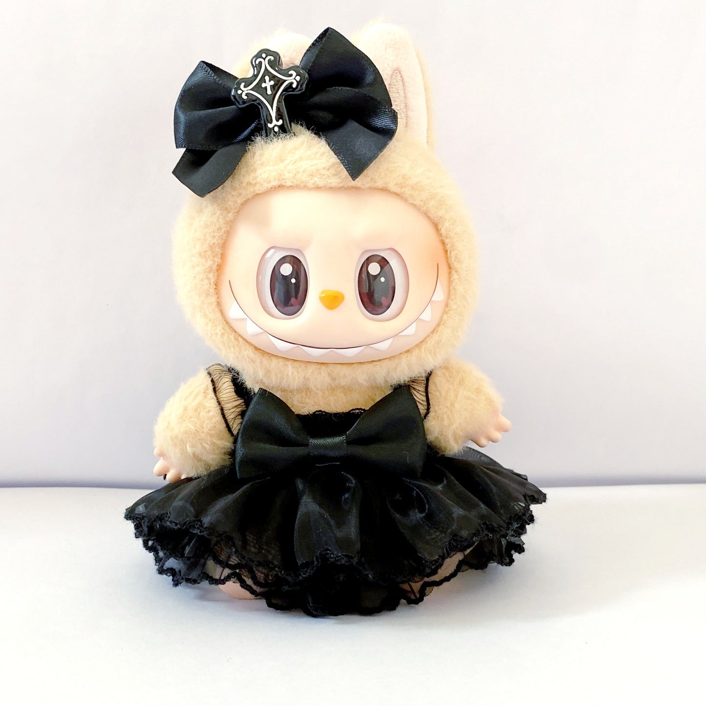 17cm Generation II Labubu Pendant Christmas Cloak Labubu Christmas Clothes Halloween Day Doll Clothes