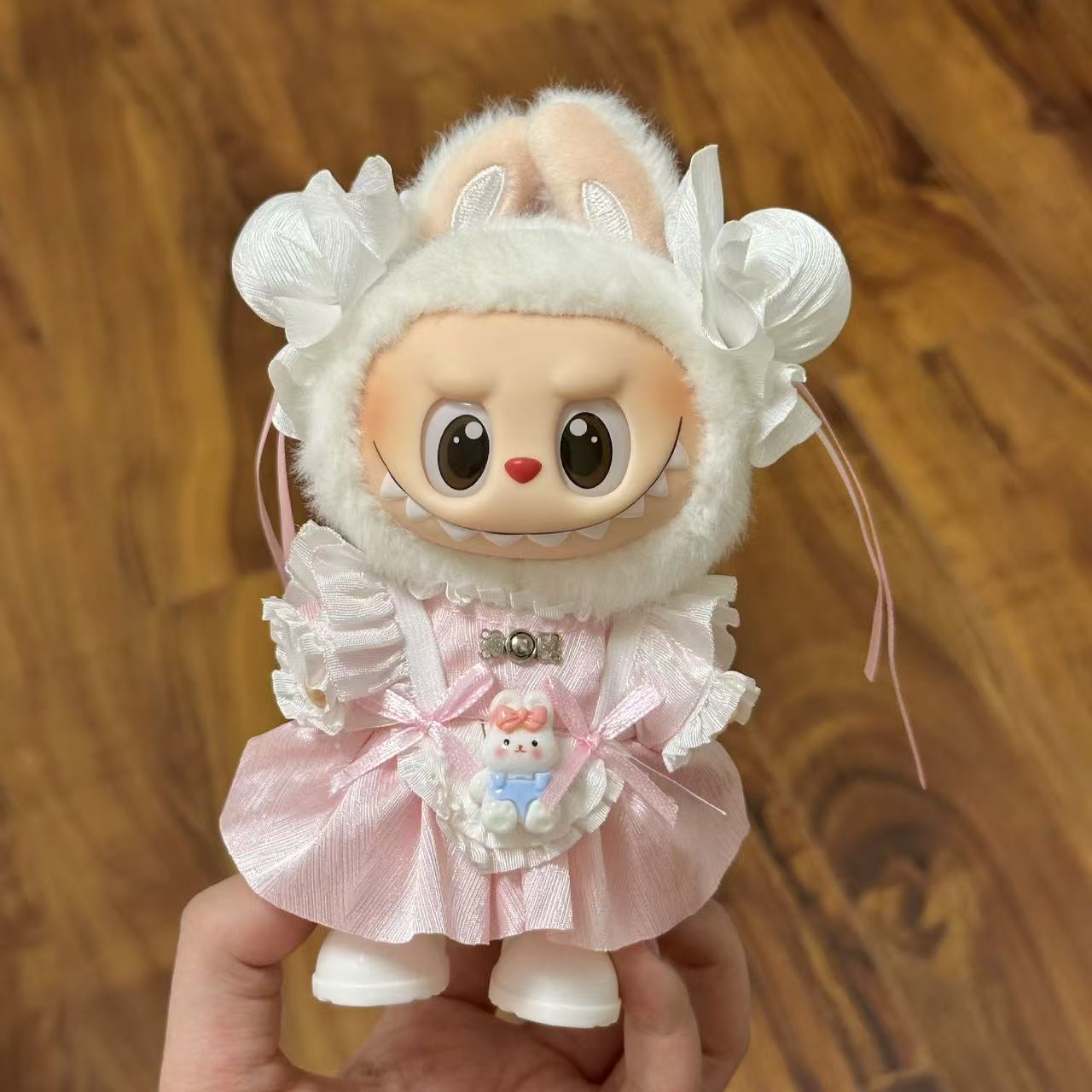 17cm Labubu Pendant Wearing Baby Clothes high quality Labubu Blind Box Pendant Doll Clothes Decorative suit