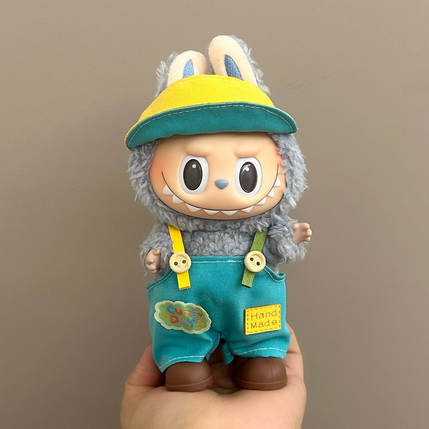 Labubu Iabubu Doll Clothes 17cm Pendant Sitting Party One or Two Generation Plush Doll suit Clothes
