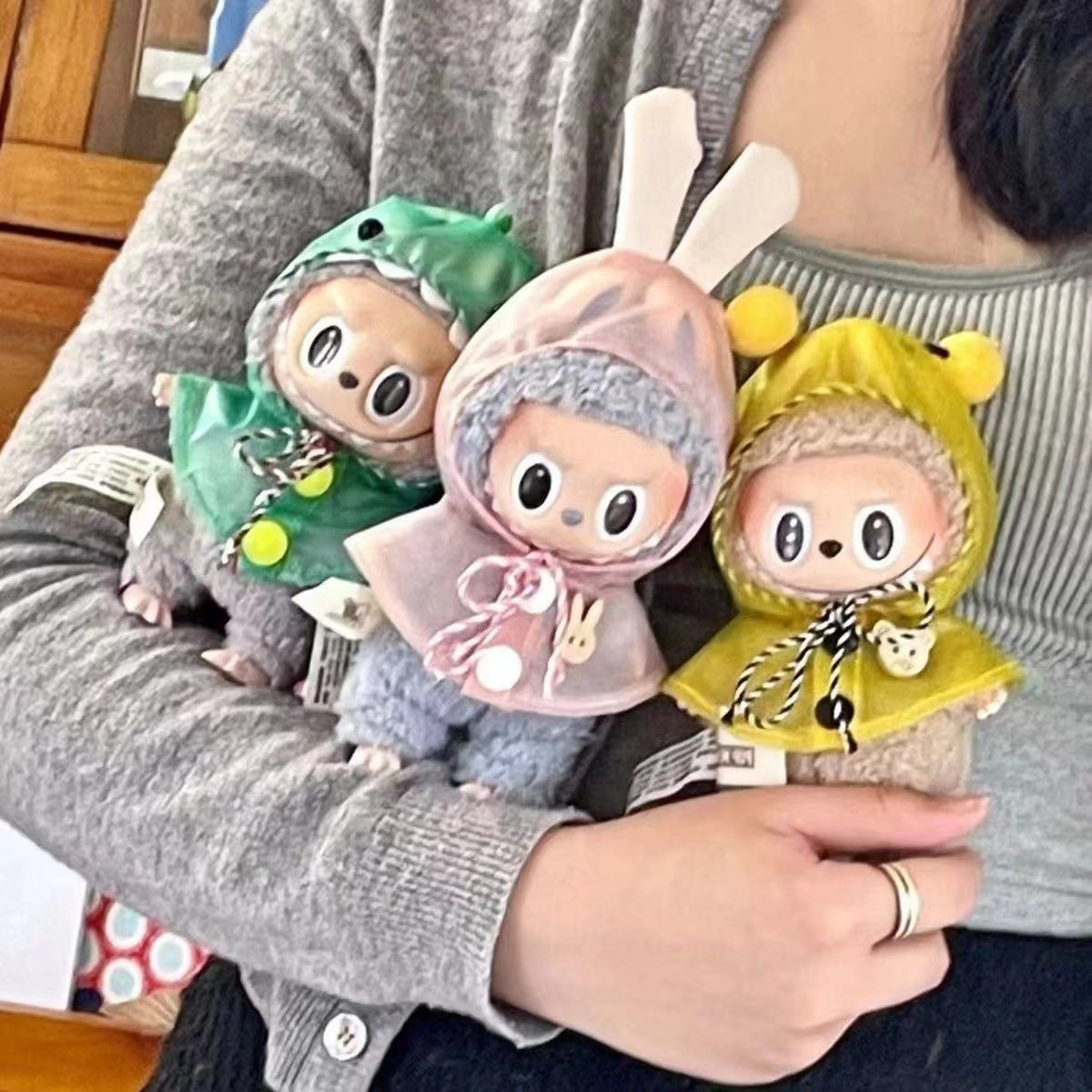 17CM Labubu Doll Coat Labubu Vinyl Doll Raincoat Change Bubble Mart Doll Change Doll