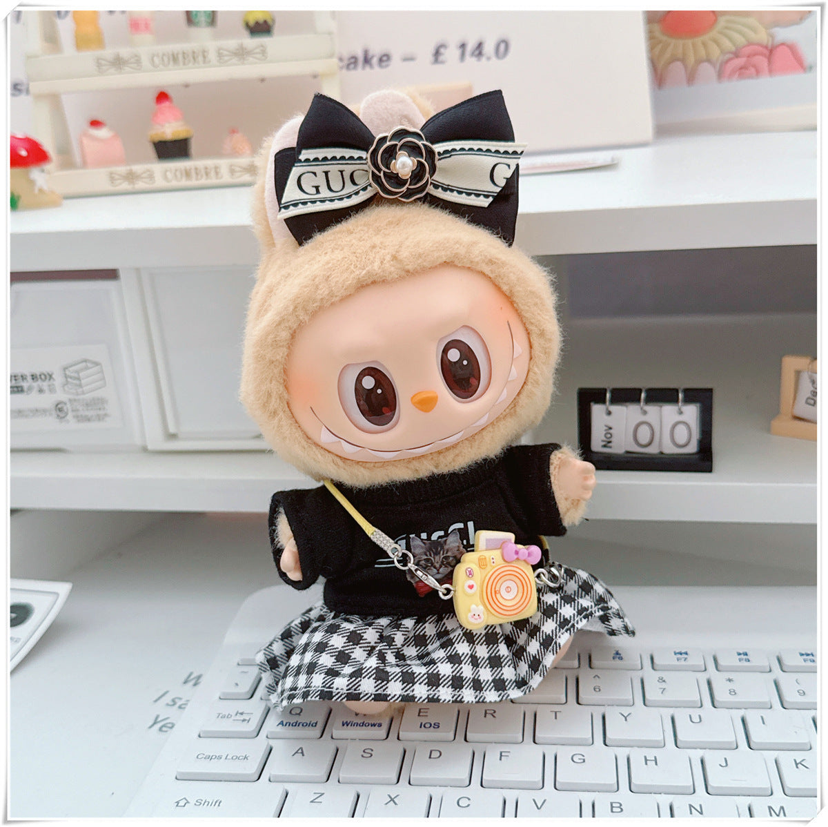 Labubu Doll Outfit - Plaid Skirt & Accessories for 10cm & 17cm Dolls
