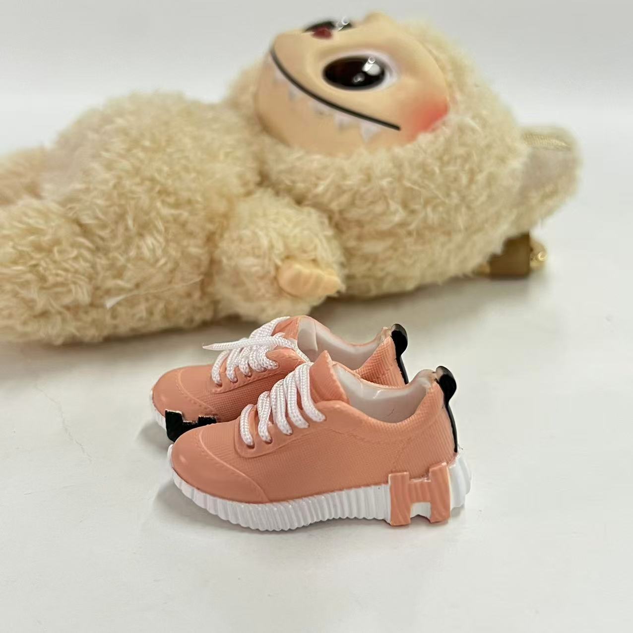 Labubu Plush Doll Clothes 17cm Plush Vinyl Doll Bag Hanging Replacement Shoe Model Pendant Blind Box