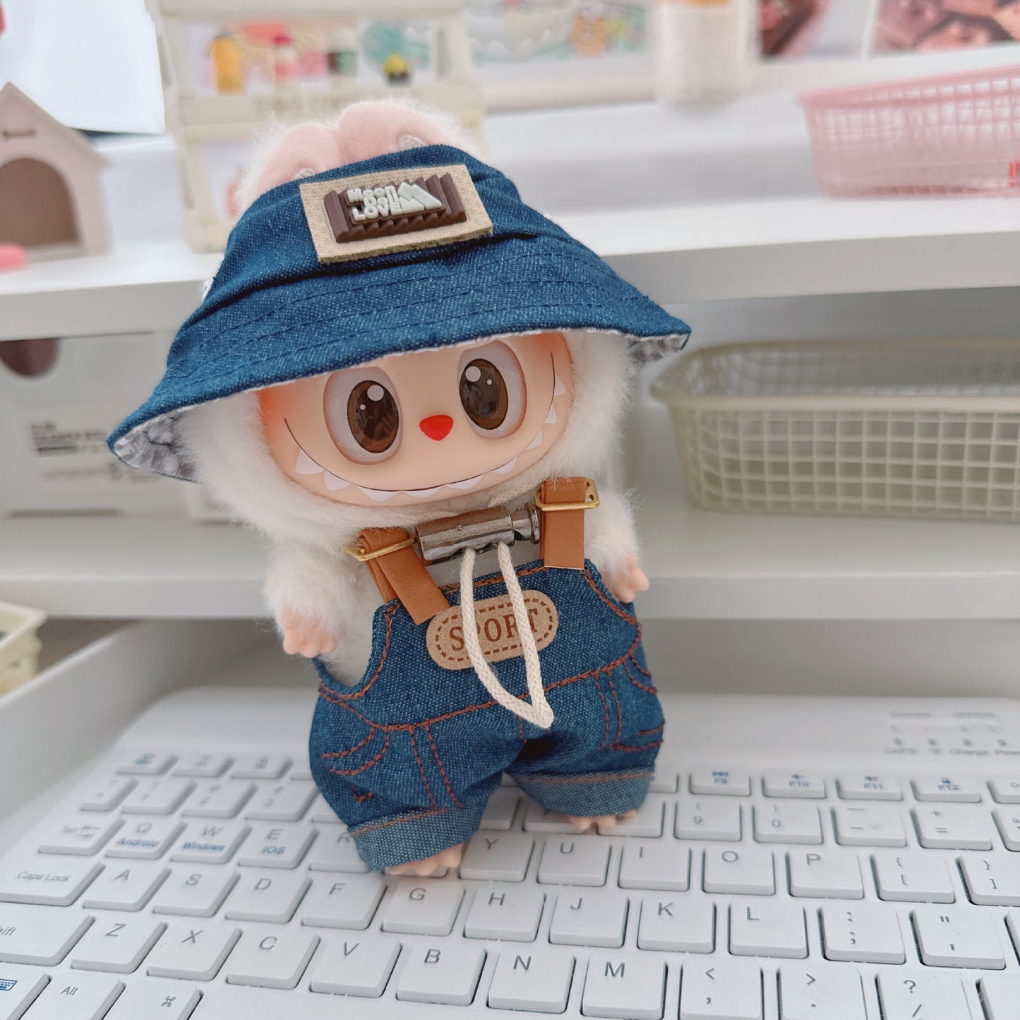 Labubu Doll Outfit - Stylish Denim Overalls & Checkered Bucket Hat for 17cm & 10cm Labubu