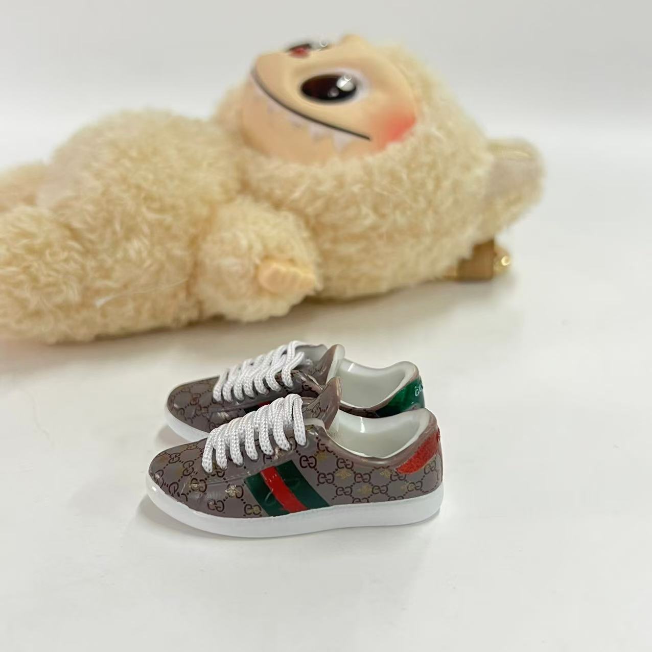Labubu Plush Doll Clothes 17cm Plush Vinyl Doll Bag Hanging Replacement Shoe Model Pendant Blind Box