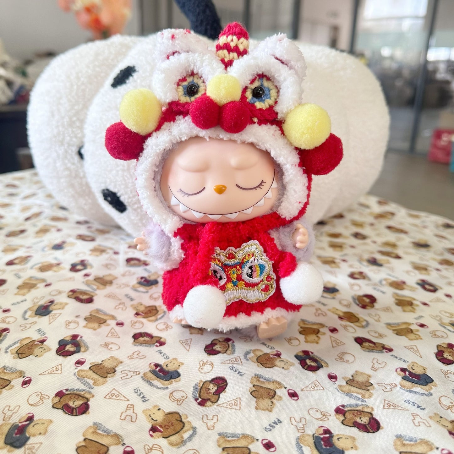 Macaron Labu cloth doll clothes pure hand-made lion dance suit pendant LABUBU to replace the new lion dance