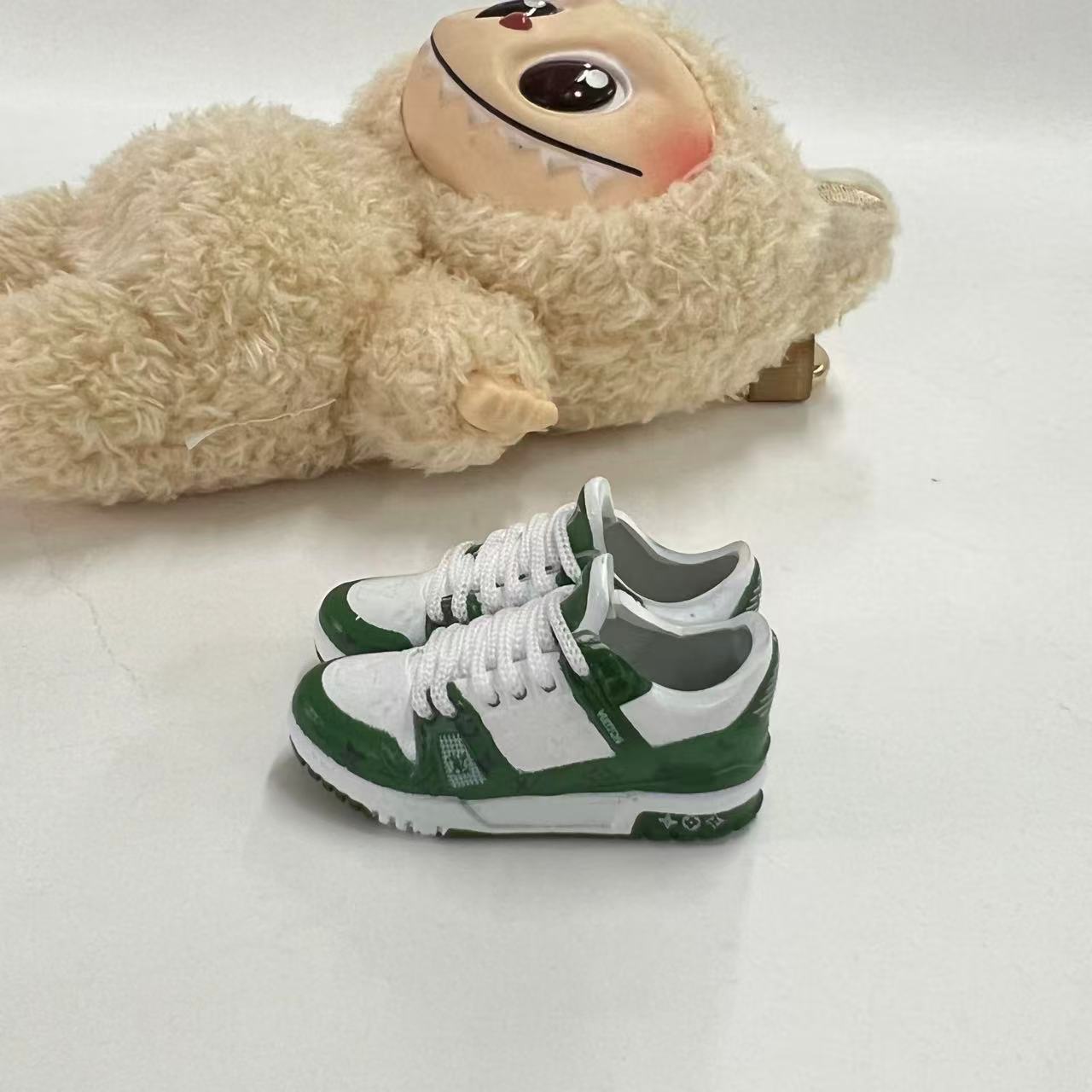 Labubu Plush Doll Clothes 17cm Plush Vinyl Doll Bag Hanging Replacement Shoe Model Pendant Blind Box