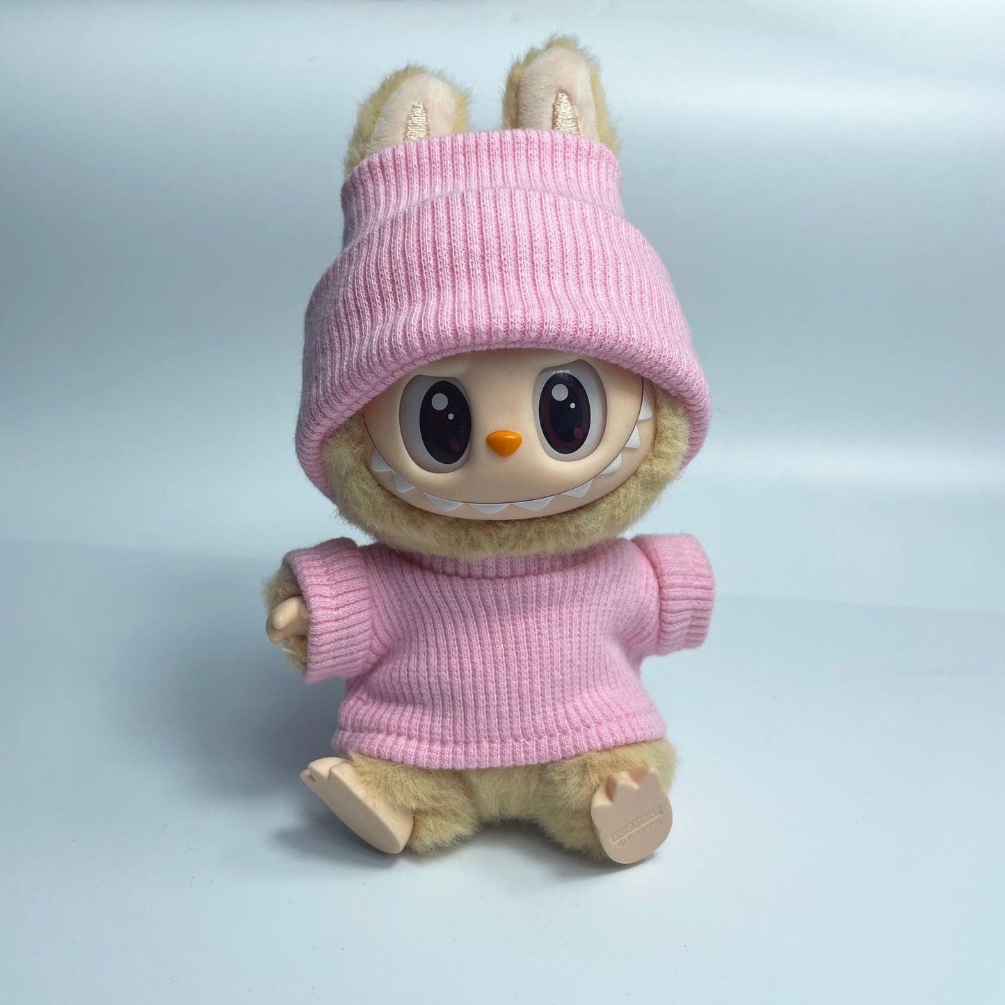 LABUBU17cm pendant tide brand doll clothes wearing tirab cloth 15cm sitting party printable big logo clothes