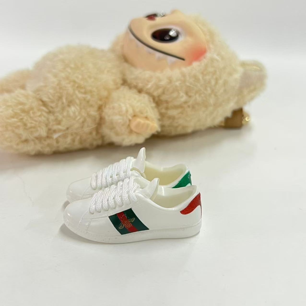 Labubu Plush Doll Clothes 17cm Plush Vinyl Doll Bag Hanging Replacement Shoe Model Pendant Blind Box