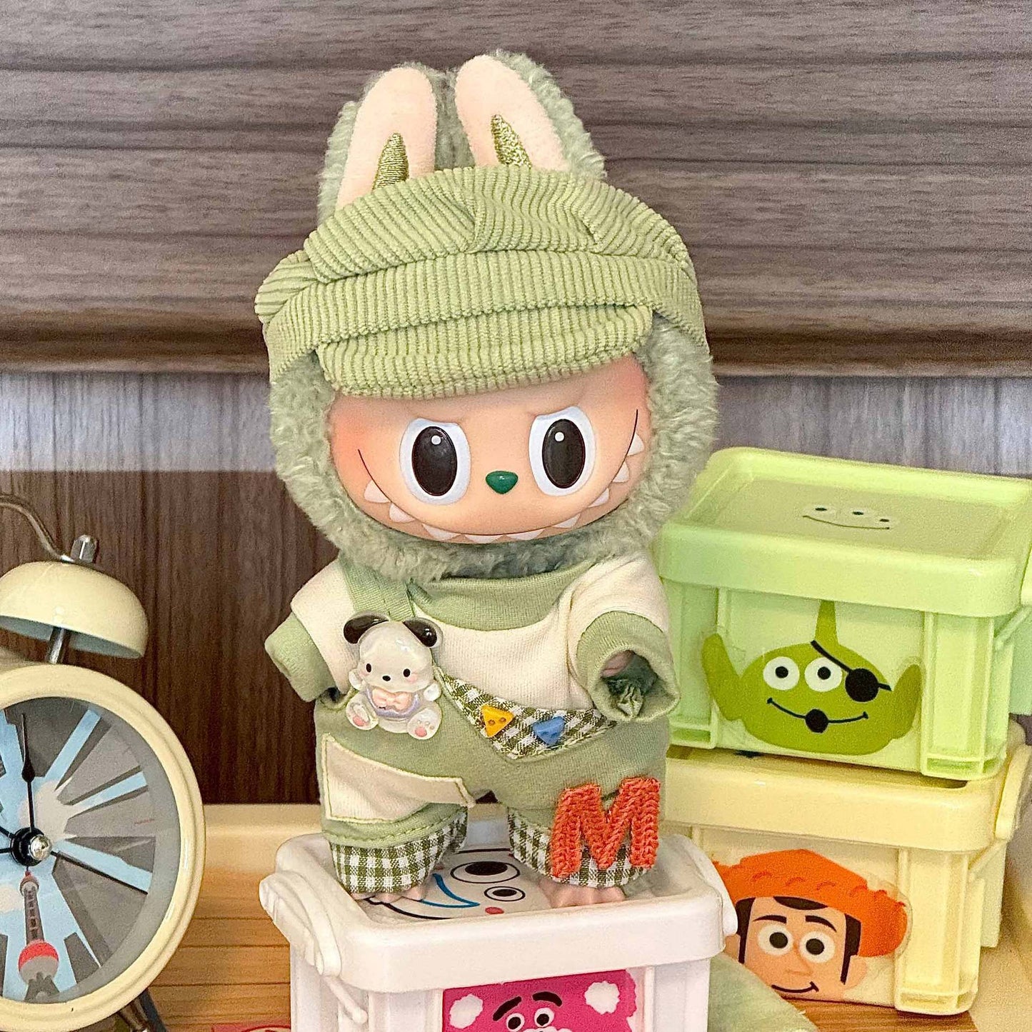 labubu Sitting Party Doll Costumes One or Two Generation Blind Box Labubu Doll Costumes Plush Vinyl Face