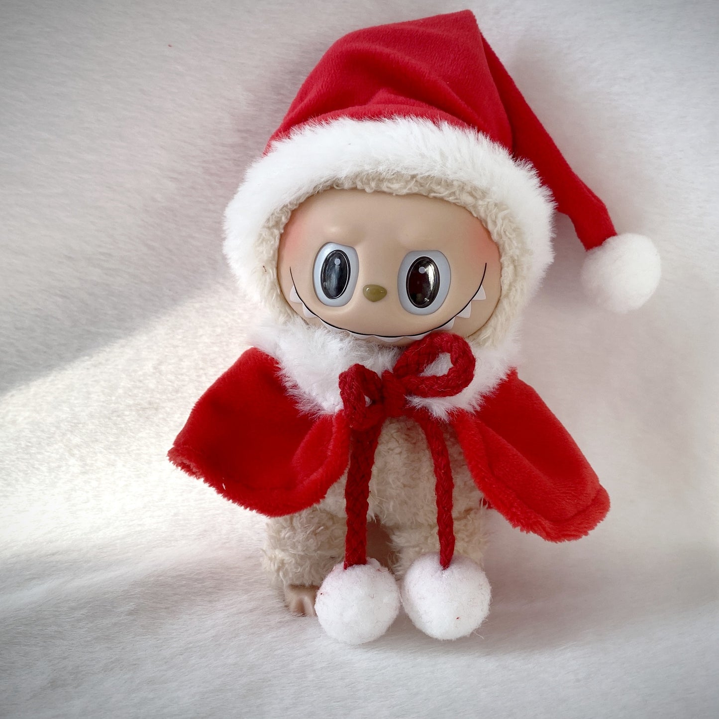 17cm Generation II Labubu Pendant Christmas Cloak Labubu Christmas Clothes Halloween Day Doll Clothes