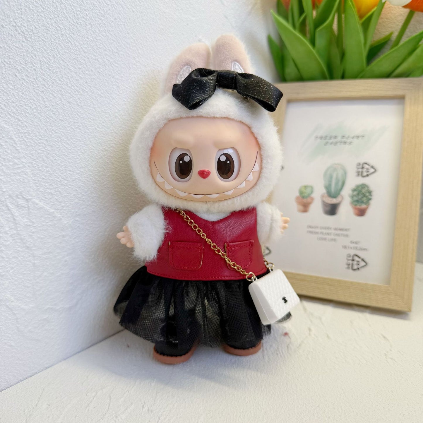 Macaron Labubu Doll Clothes First and Second Generation Keychain Labubu Replacement Red Leather Gauze Skirt Bag Necklace