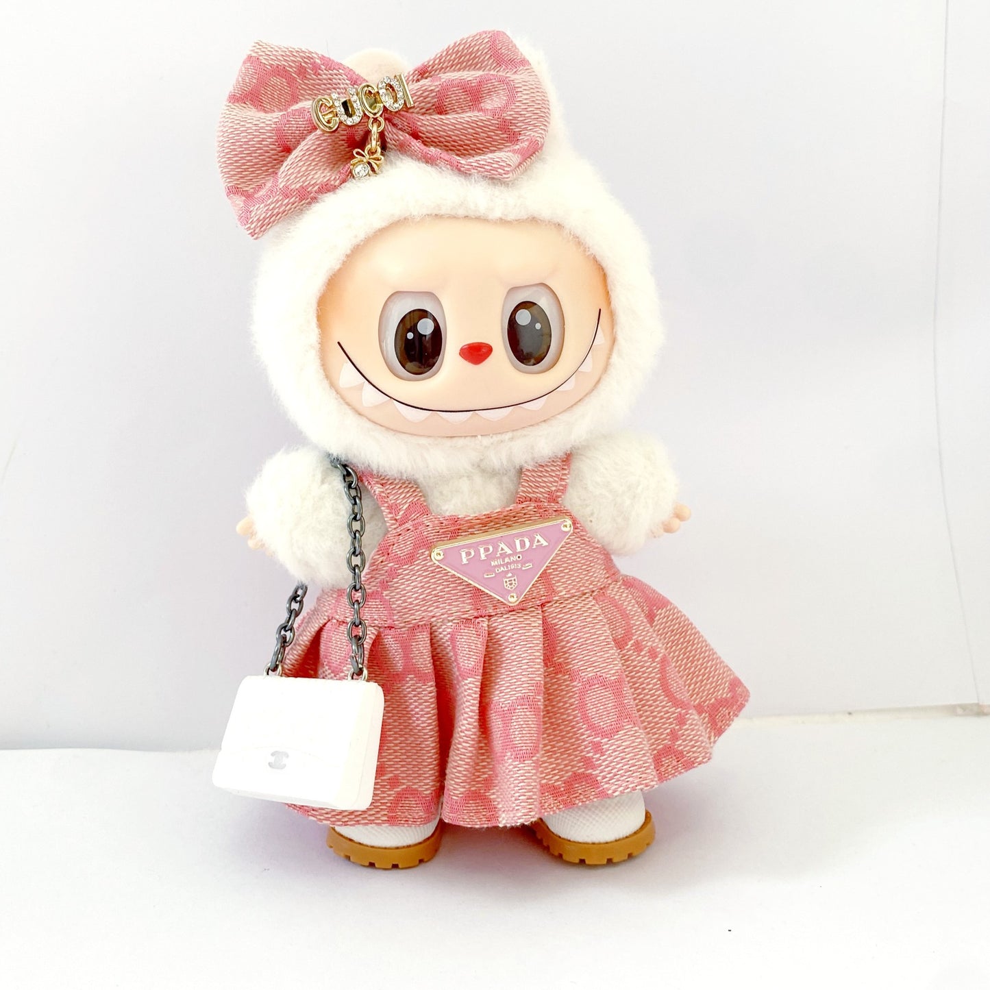 Labubu Doll Outfit - 17cm Party Clothes Set with Skirt, Suspenders & Accessories