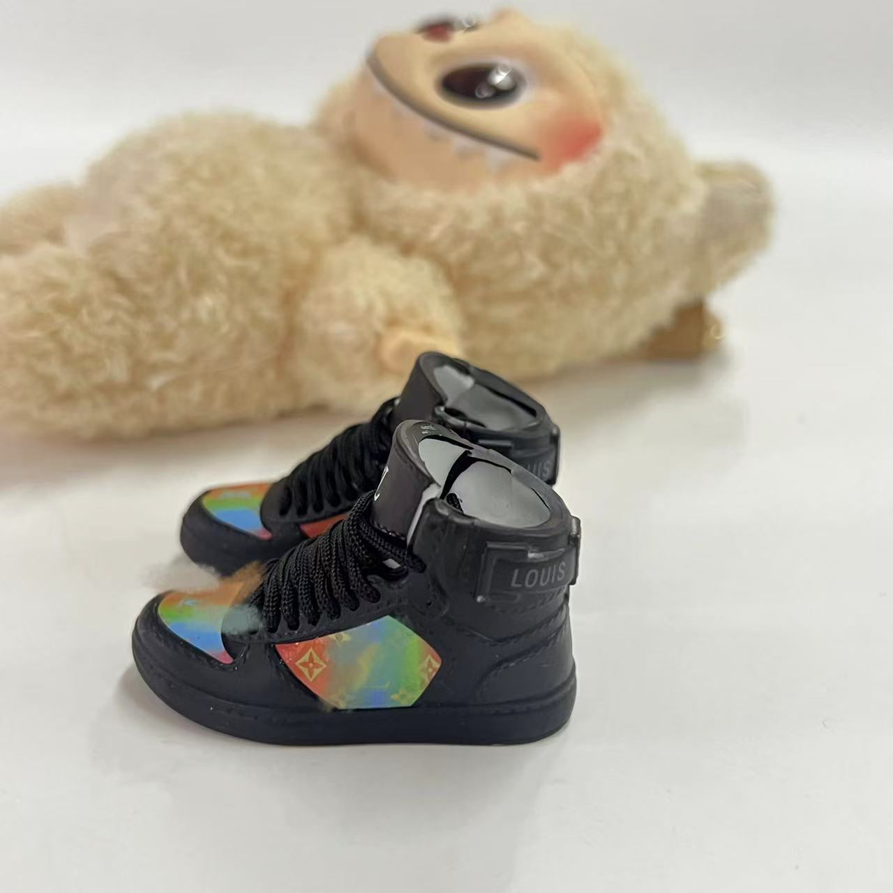 Labubu Plush Doll Clothes 17cm Plush Vinyl Doll Bag Hanging Replacement Shoe Model Pendant Blind Box