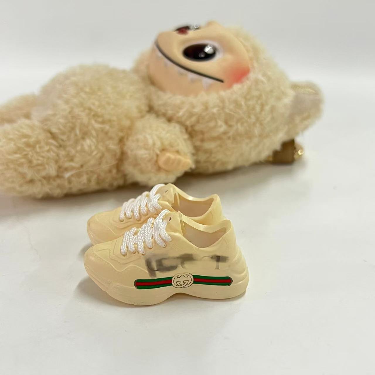 Labubu Plush Doll Clothes 17cm Plush Vinyl Doll Bag Hanging Replacement Shoe Model Pendant Blind Box