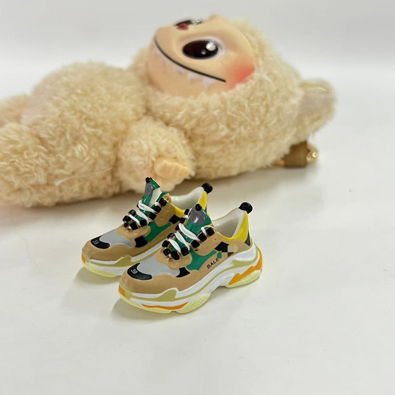 Labubu Plush Doll Clothes 17cm Plush Vinyl Doll Bag Hanging Replacement Shoe Model Pendant Blind Box