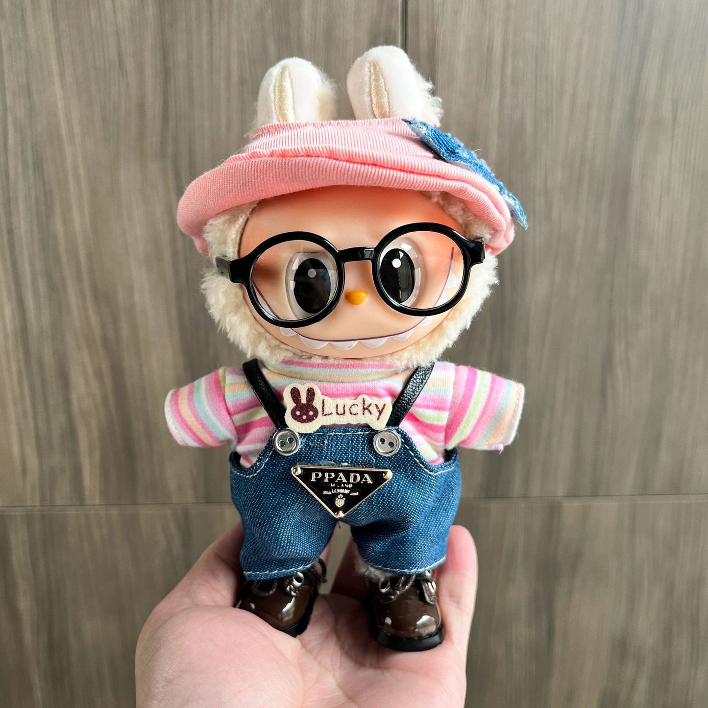 A generation of 17cm cloth baby clothes one or two generations of labubu blind box pendant clothes with replacement suit