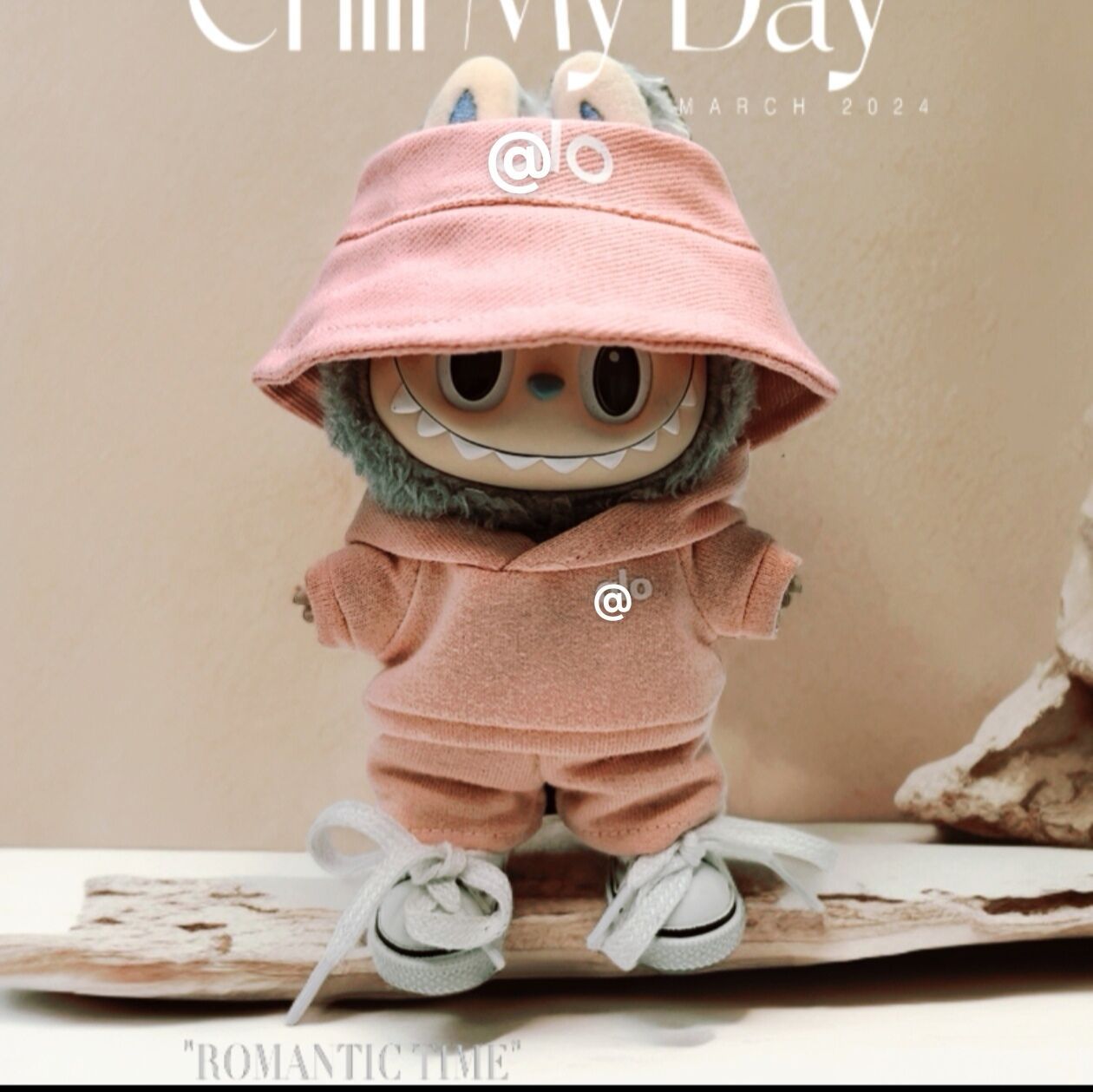 Labubu Doll Outfit Set for 17cm Vinyl Doll - Hat, Sweatshirt, Shorts & Shoes