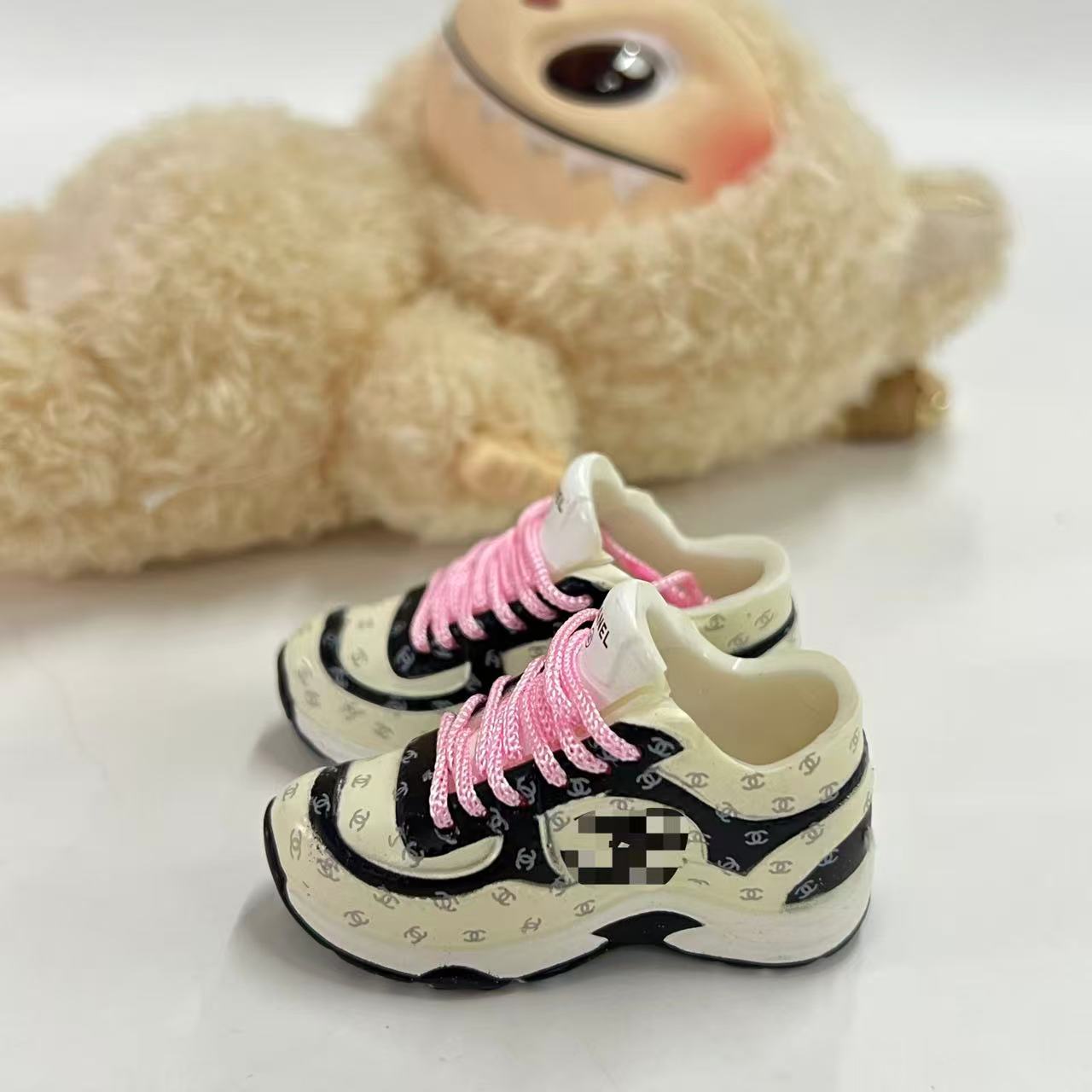 Labubu Plush Doll Clothes 17cm Plush Vinyl Doll Bag Hanging Replacement Shoe Model Pendant Blind Box