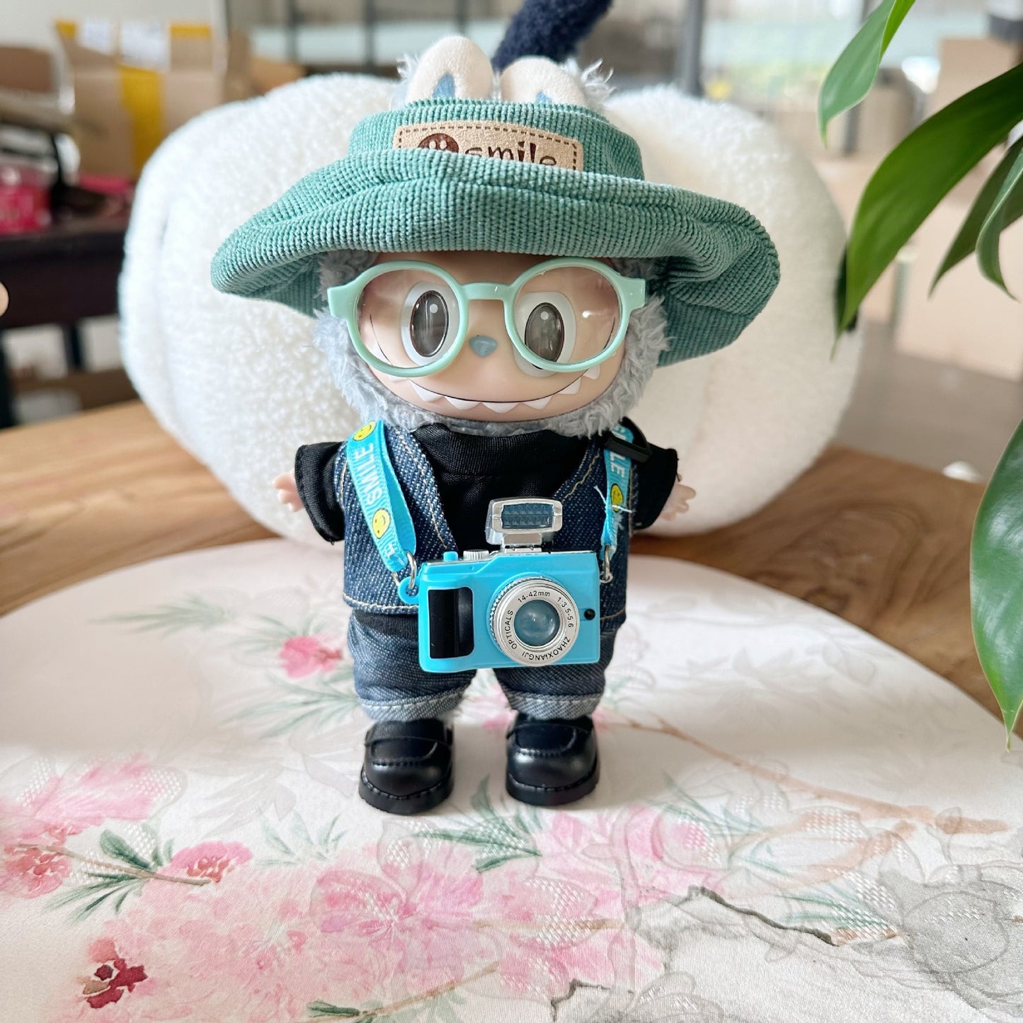 17cm Labubu Doll Hip-Hop Photographer Outfit - Trendy Clothes Only