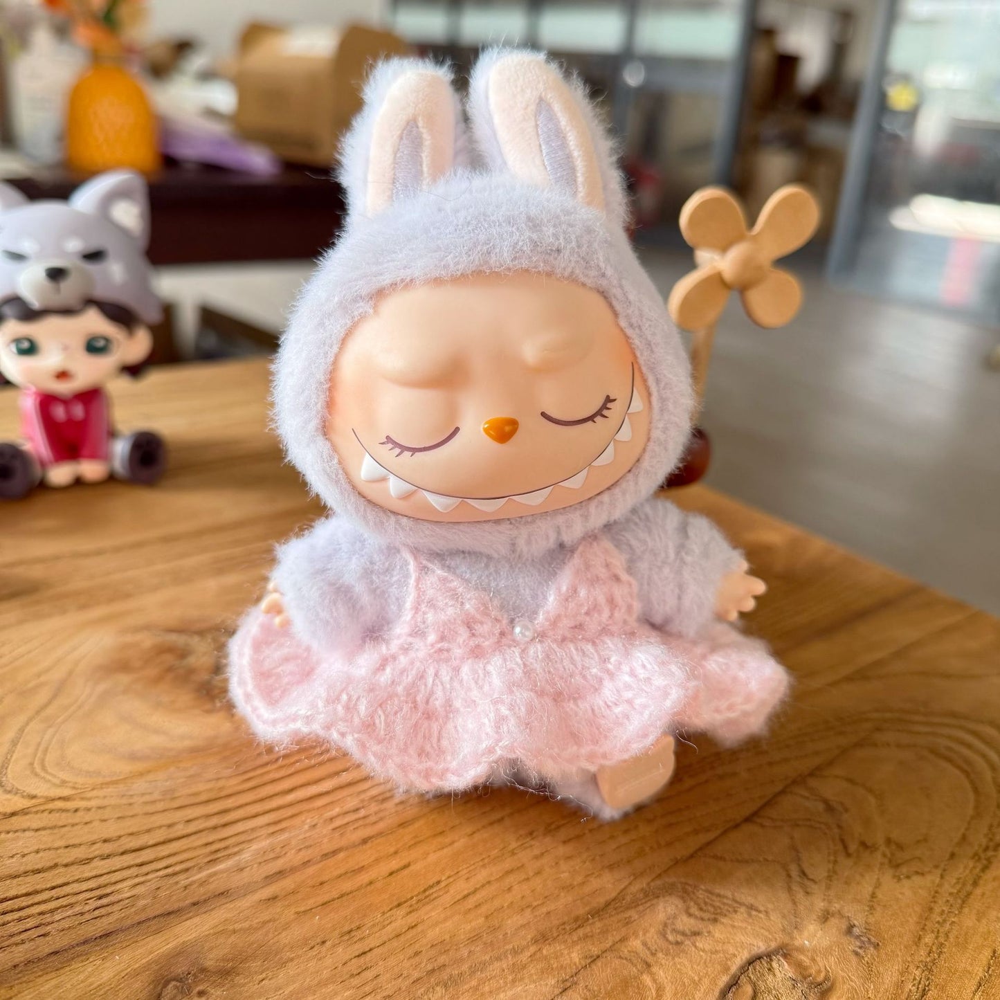 Labubu Doll Clothes Handmade Black Pearl Suspender Skirt First and Second Generation Labubu Sitting Party Series Doll Hat New