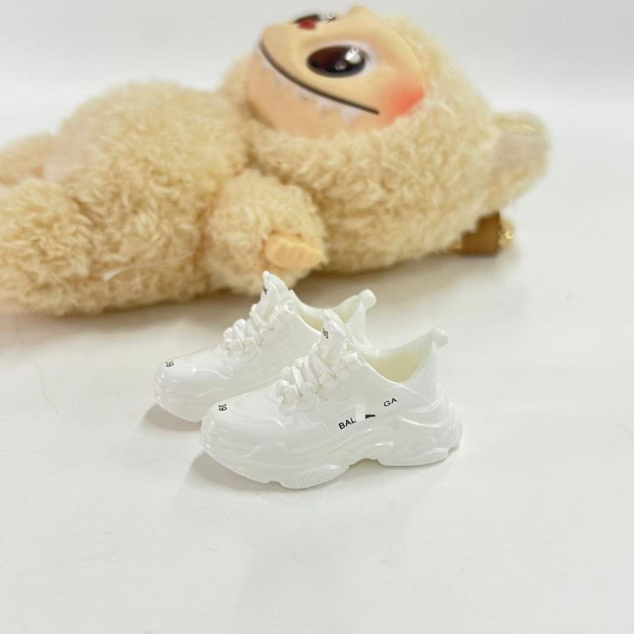 Labubu Plush Doll Clothes 17cm Plush Vinyl Doll Bag Hanging Replacement Shoe Model Pendant Blind Box