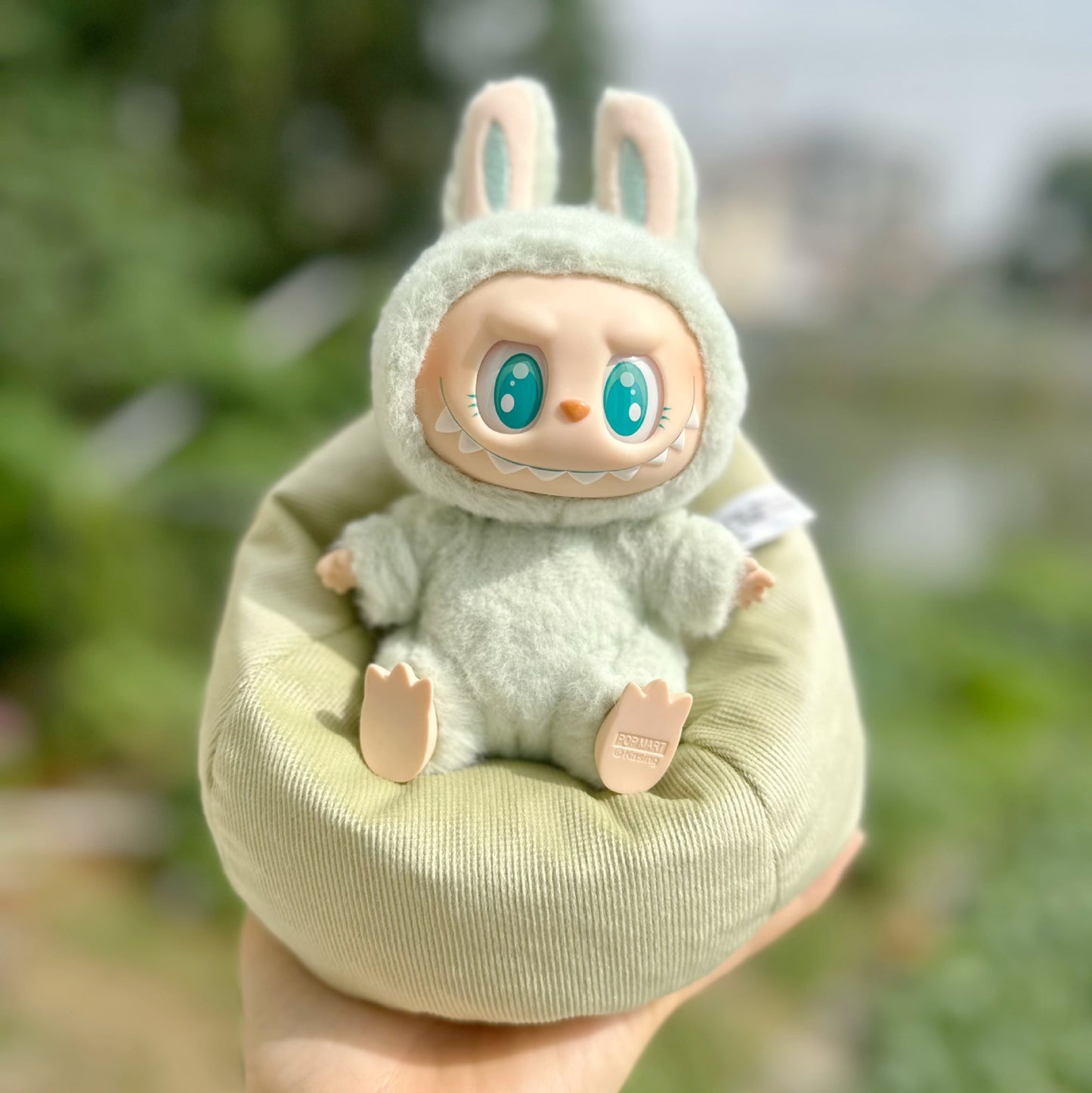Blind Box Labu Doll Sleeping Bed Lazy Doll Sofa 17CM Doll Bean Bag Lying Chair Car