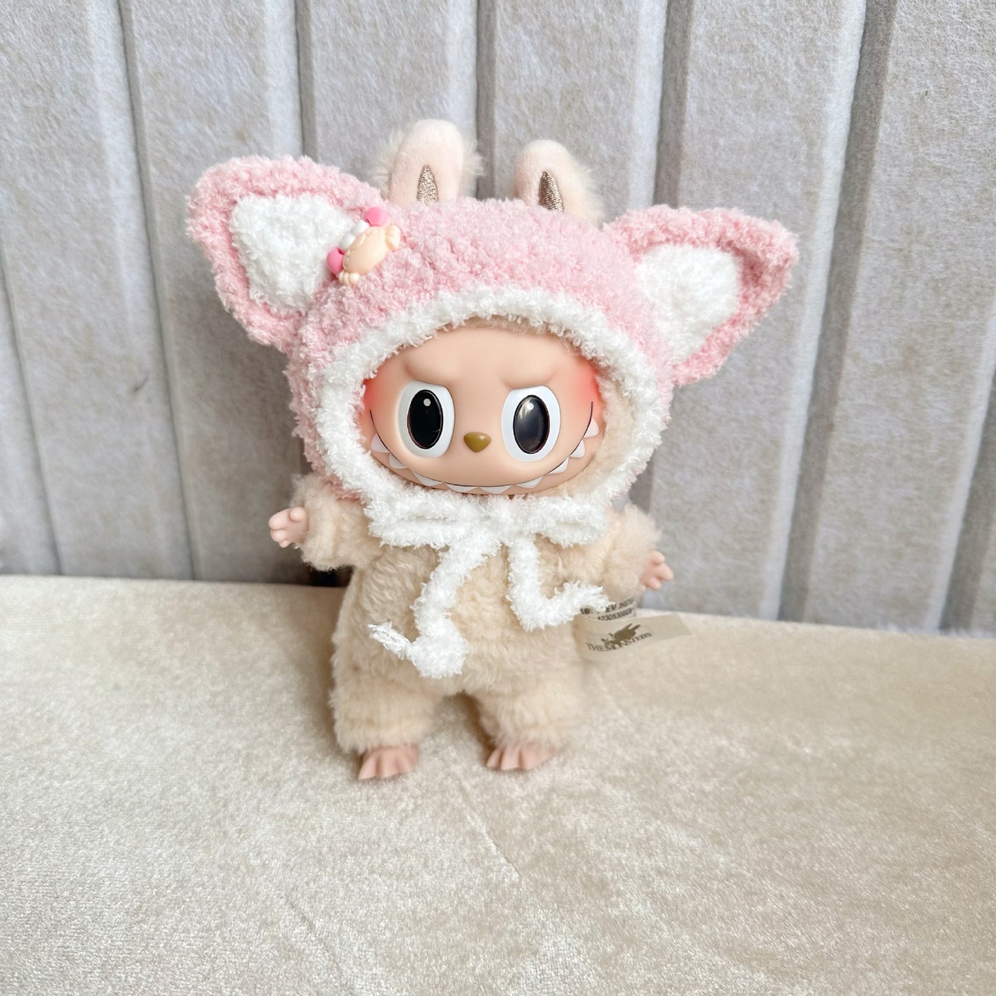 Blind Box pull cloth handmade headgear long grass pig afraid of dog pink white ear cap 17CM pendant labubu accessories