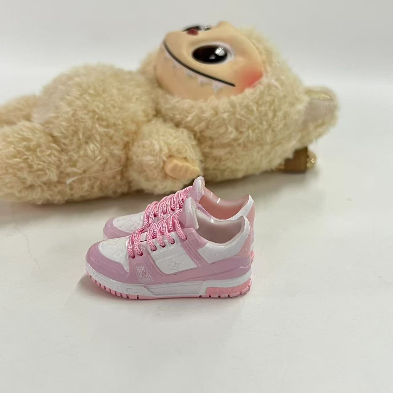 Labubu Plush Doll Clothes 17cm Plush Vinyl Doll Bag Hanging Replacement Shoe Model Pendant Blind Box