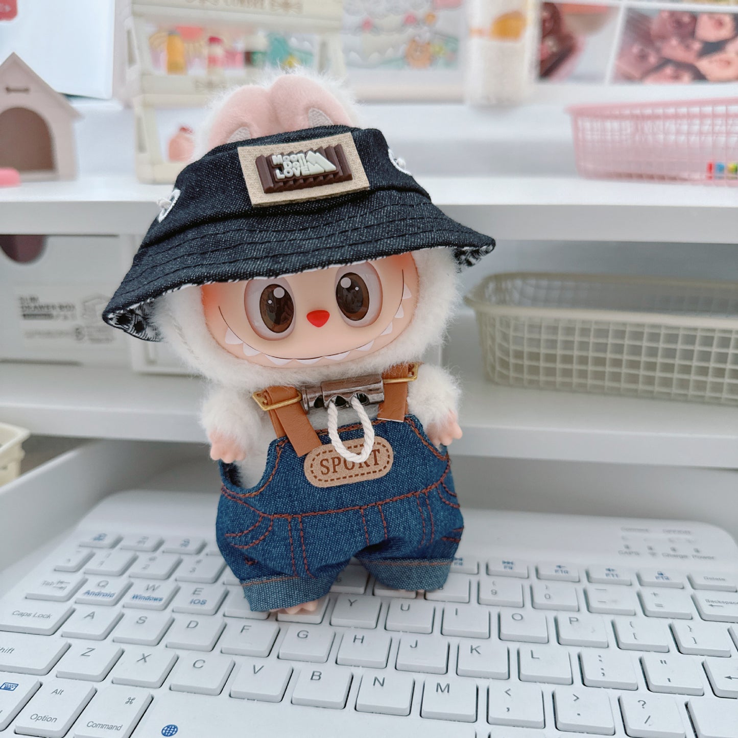 Labubu Doll Outfit - Stylish Denim Overalls & Checkered Bucket Hat for 17cm & 10cm Labubu